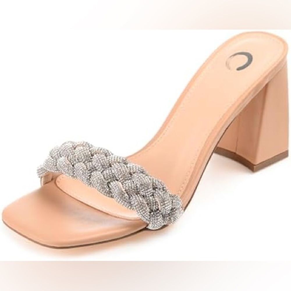 Journee Collection Women's Tru Comfort Foam™ Sashaa Pump